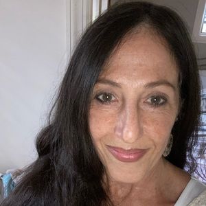 Meet your Posher, Jeannie